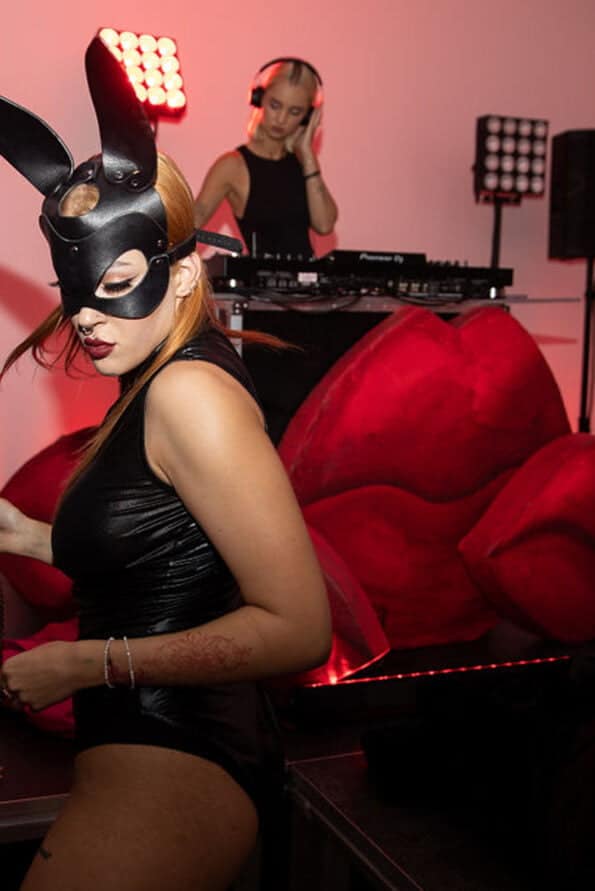 ISEIGINIAI.LT studio